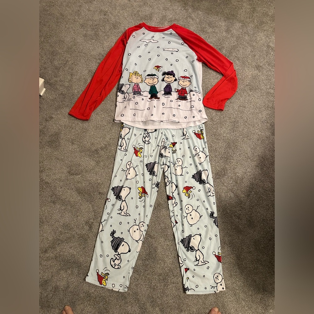 Peanuts women’s  Pajama Set - Red and White light blue NWT size Large